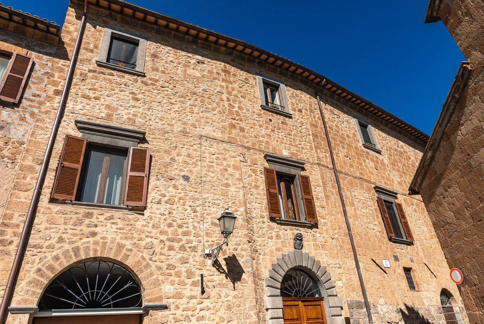 Writing from a palazzo in Umbria
